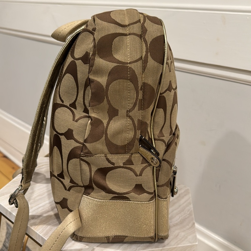 Coach Bag Vintage Signature Logo Brown and Tan Monogram Backpack - Picture 4 of 16